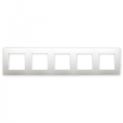 Legrand NILOE Ramka pięciokrotna biała 665005