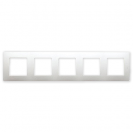 Legrand NILOE Ramka pięciokrotna biała 665005